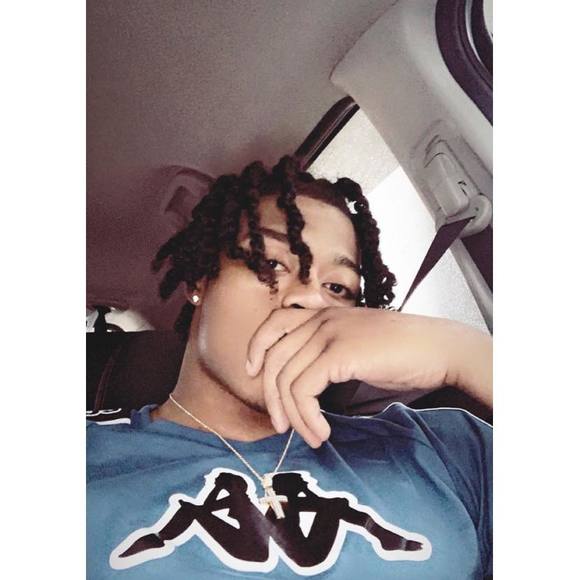derricklawre830